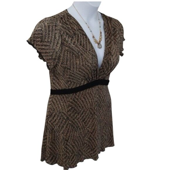 Womens Detail V neck  Tan Blouse with Back Sash Tie‎ Size M - Picture 2 of 6